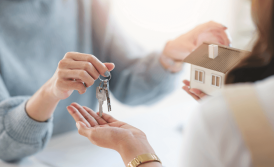 Переоформлення нерухомості на дружину за кордоном: як це зробити дистанційно?